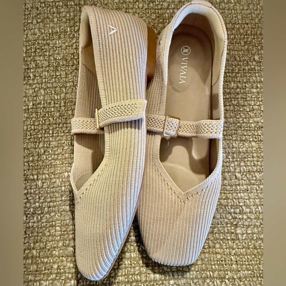 VIVAIA Square Toe Mary Jane Flats Size 7-7.5 in Almond - Picture 3 of 6